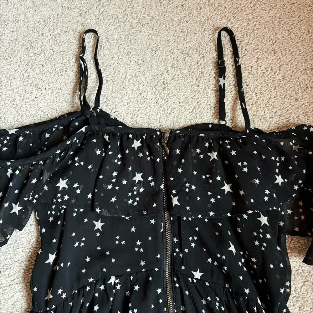 black and white star print off the shoulder tiered ruffle maxi dress - Picture 11 of 15